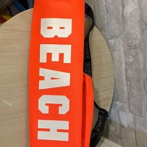 Beach Towel holder from pink